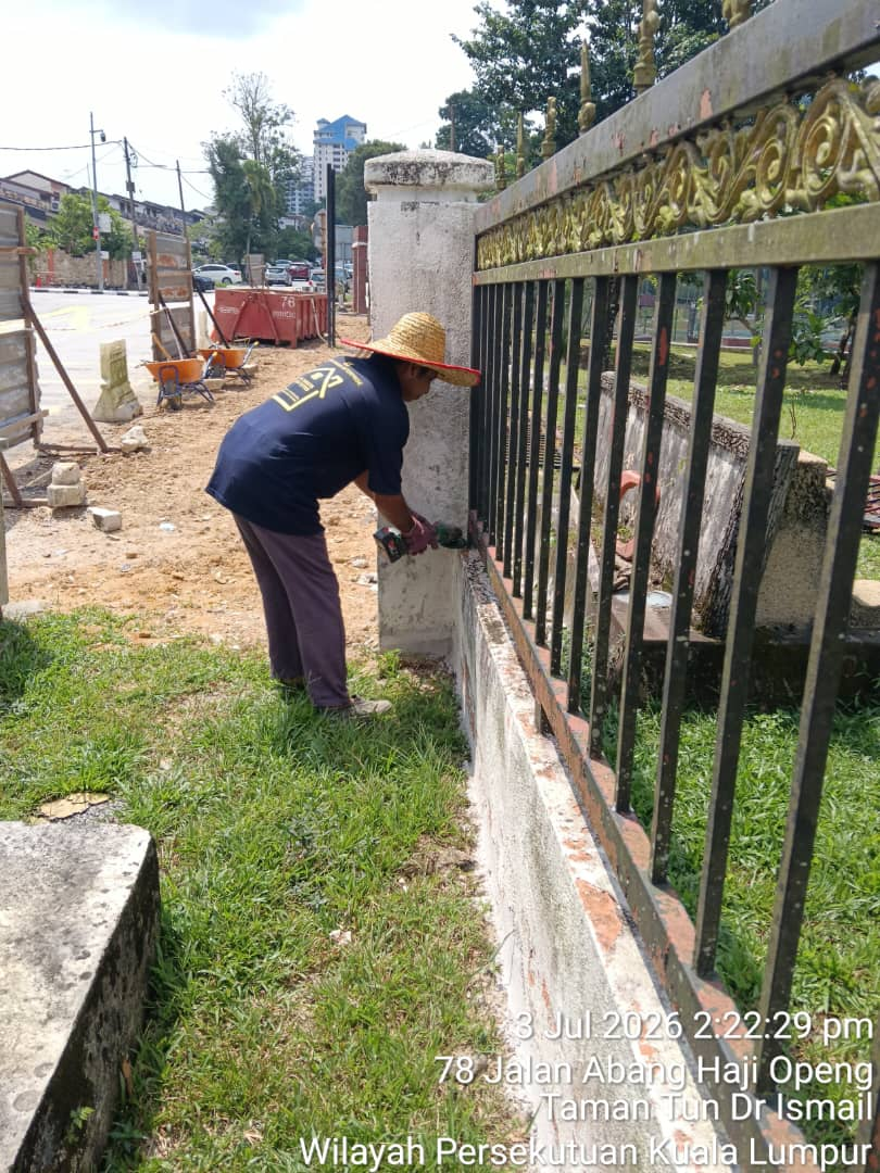 Kerja Simen Pagar Taman Tun Dr Ismail