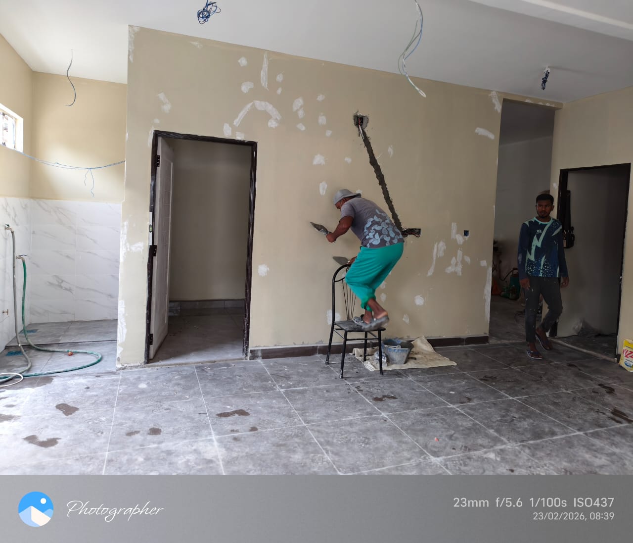 Plastering & Cat Dinding